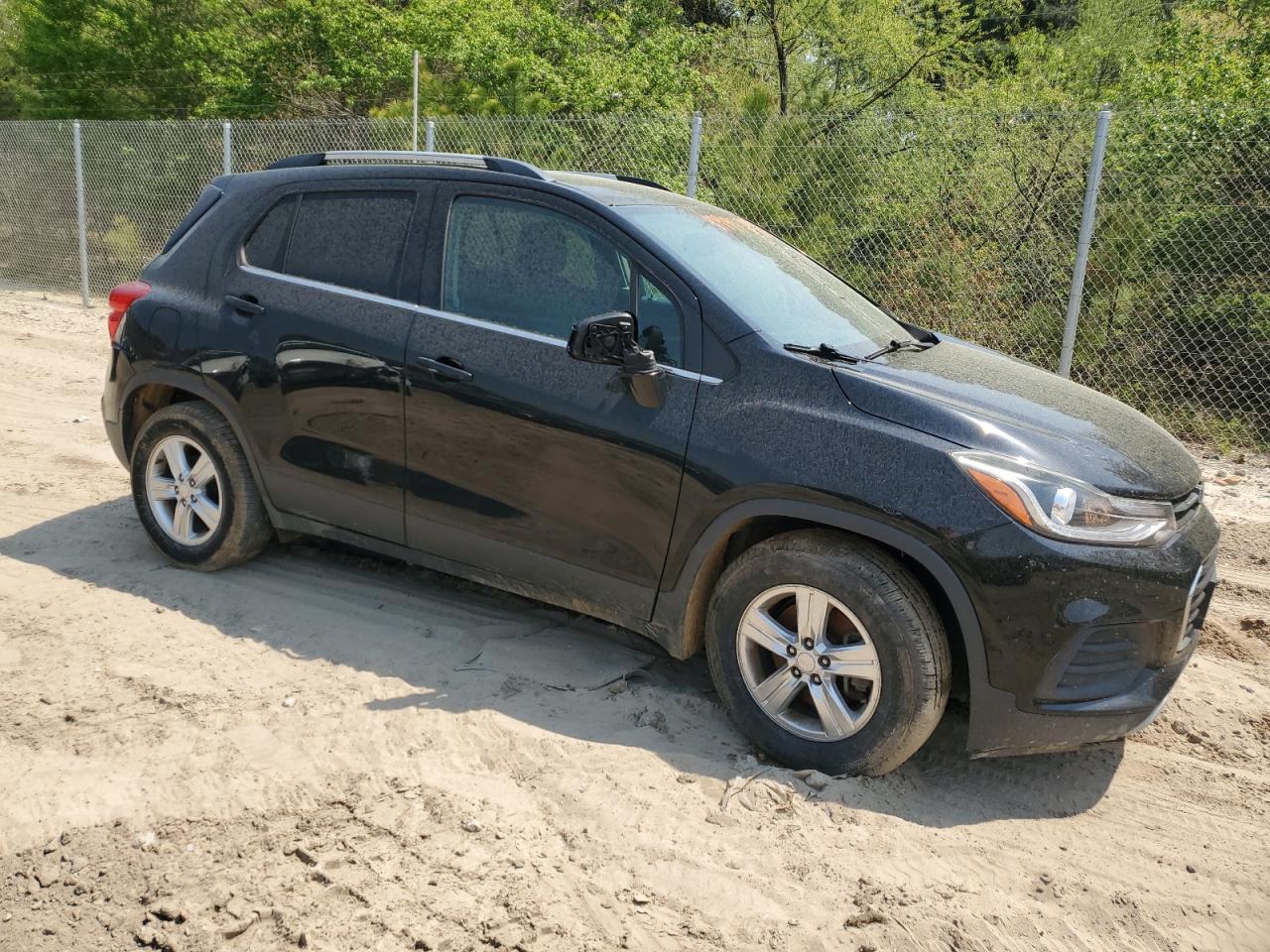 2017 Chevrolet Trax - Image 4