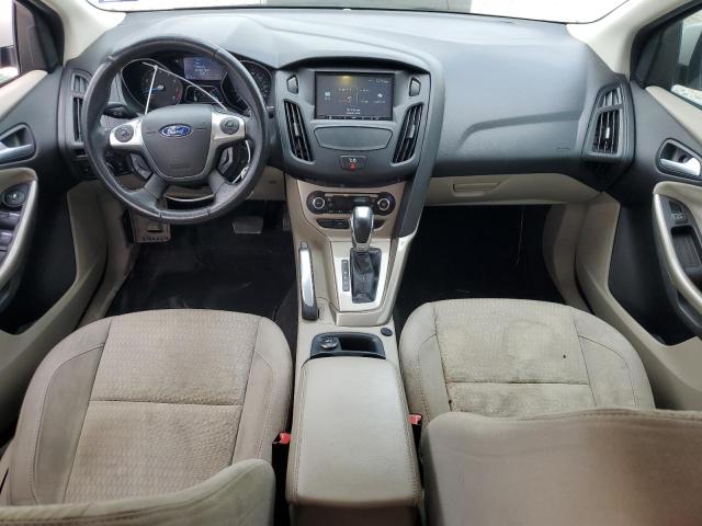 Sedans FORD FOCUS 2012 White