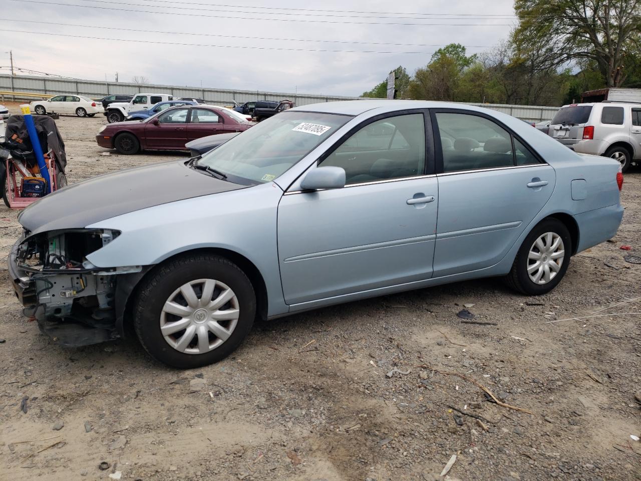 2005 Toyota Camry Le იყიდება Chatham-ში, VA - Front End