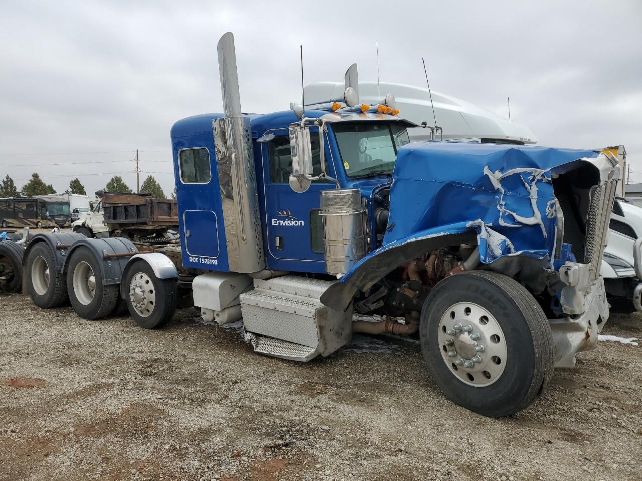 Bismarck, ND에서 판매 중인 2014 Peterbilt 388 Semi Truck - All Over