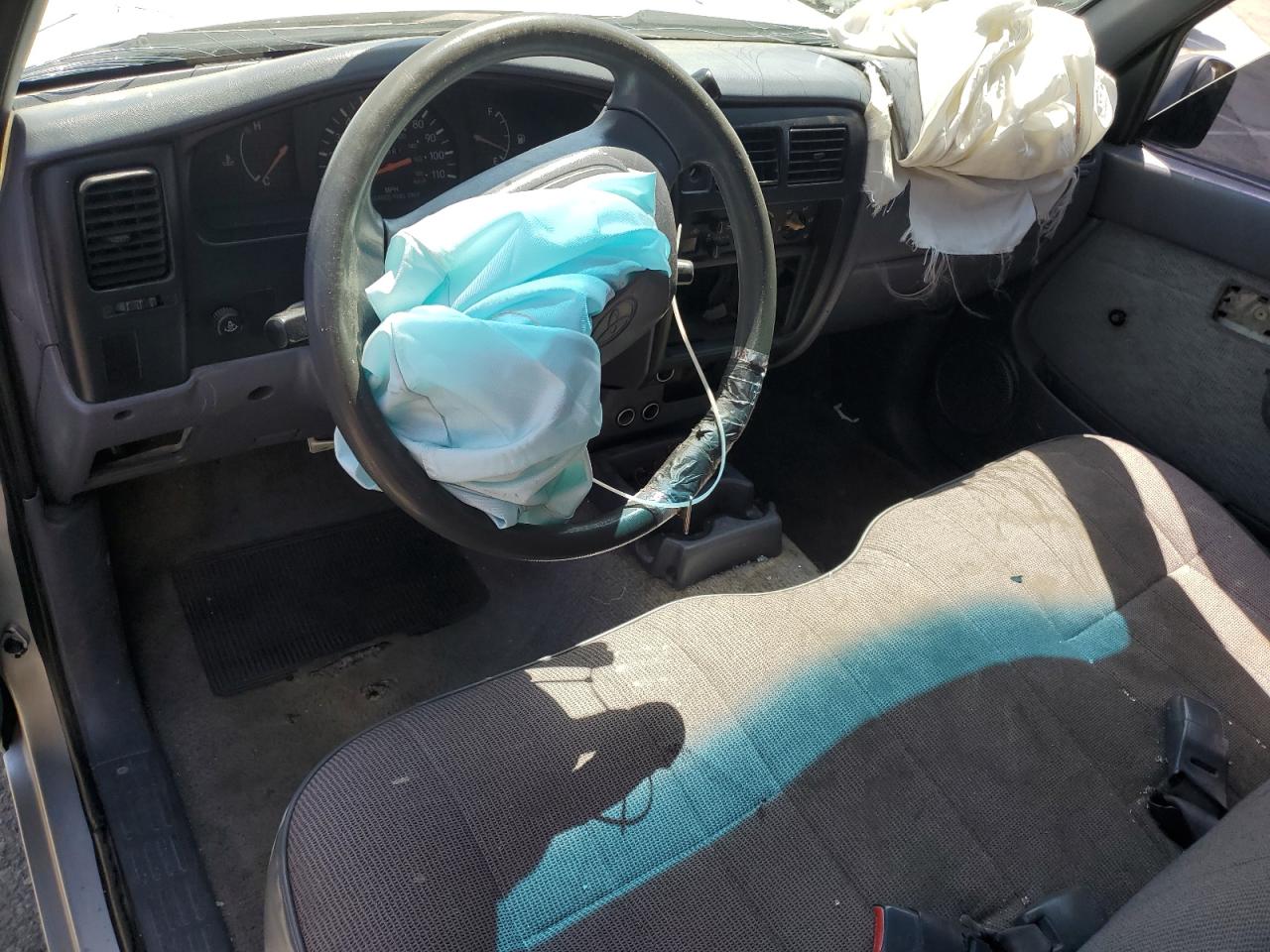 1998 Toyota Tacoma VIN: 4TANL42N2WZ015984 Lot: 54268475