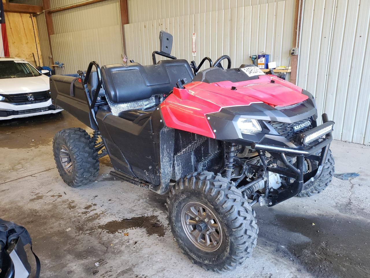2018 Honda Sxs700 M2 for Sale in West Mifflin, PA - Frame Damage
