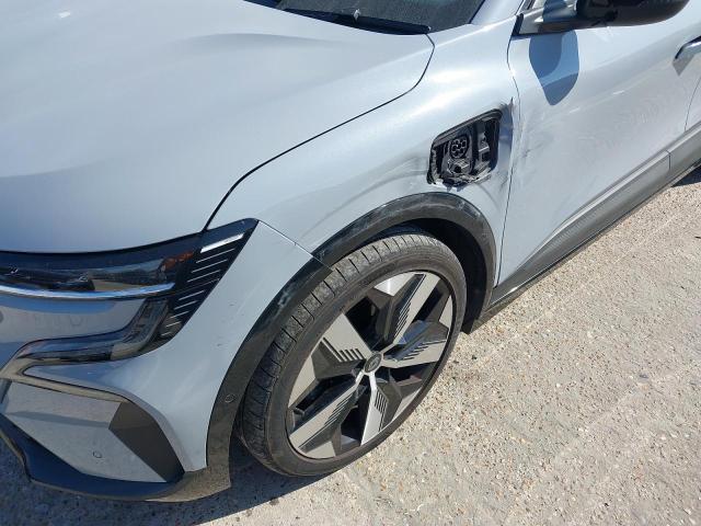 2023 RENAULT MEGANE TEC
