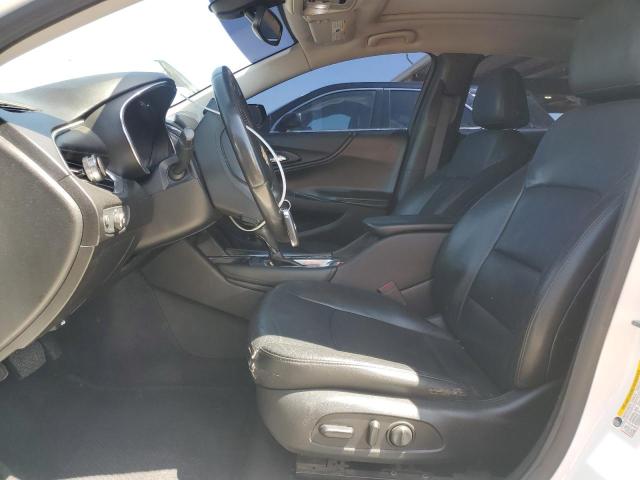  CHEVROLET MALIBU 2018 White