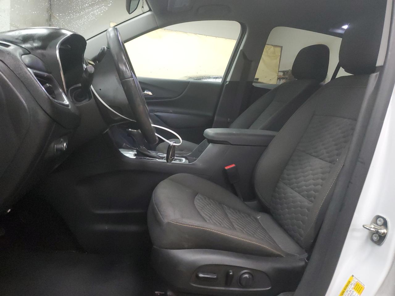 2019 Chevrolet Equinox Lt VIN: 3GNAXJEV5KS617441 Lot: 52762635