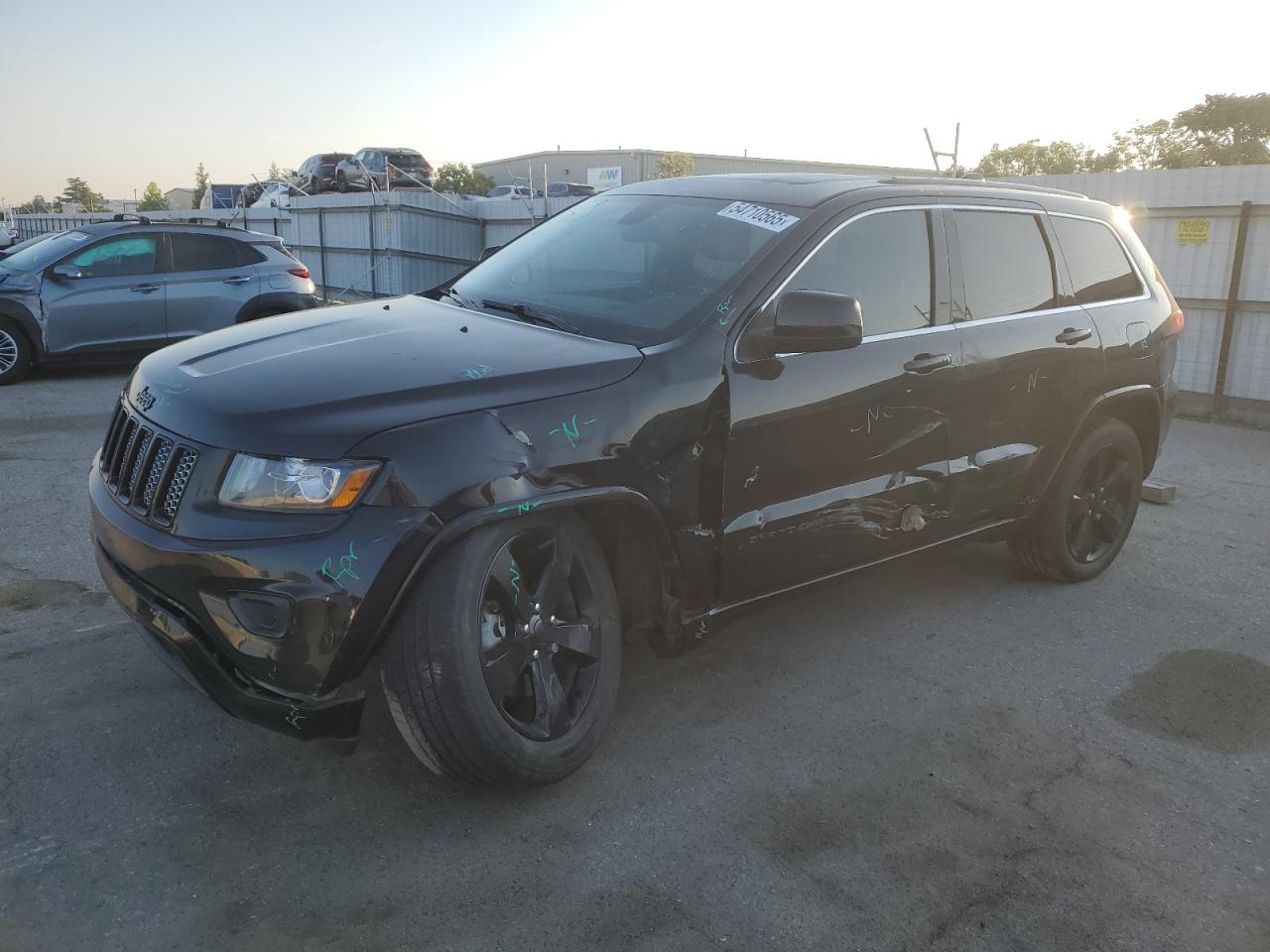 Bakersfield, CA에서 판매 중인 2015 Jeep Grand Cherokee Laredo - Side