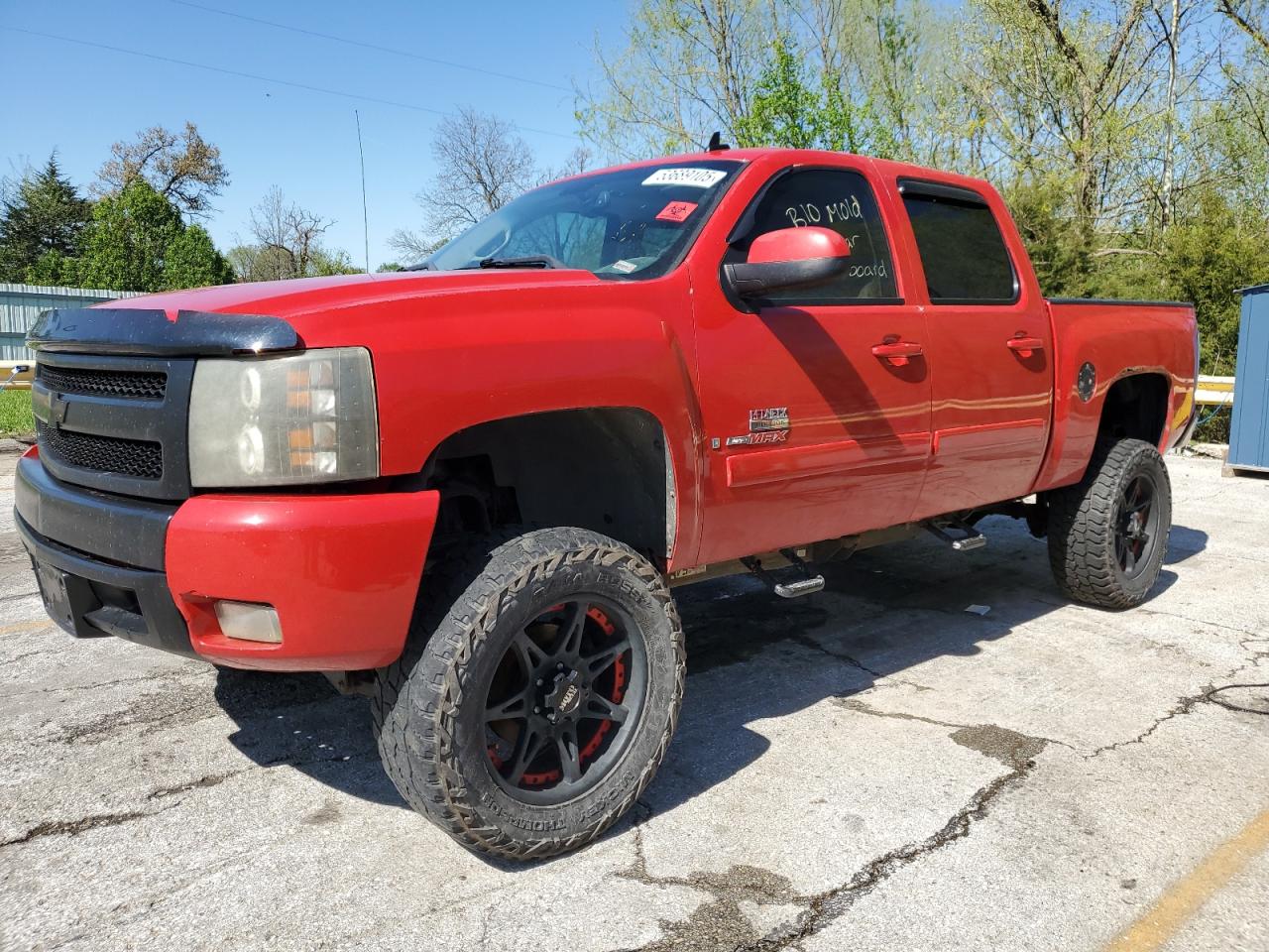 2007 Chevrolet Silverado K1500 Crew Cab for Sale in Rogersville, MO - Hail