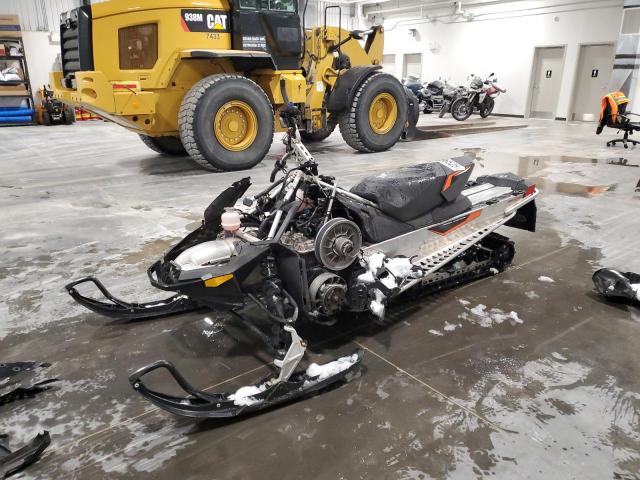 2016 SKIDOO RENEGADE