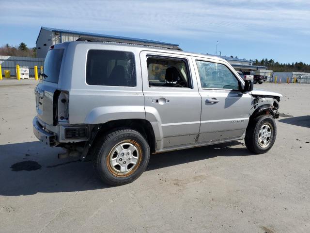  JEEP PATRIOT 2015 Srebrny