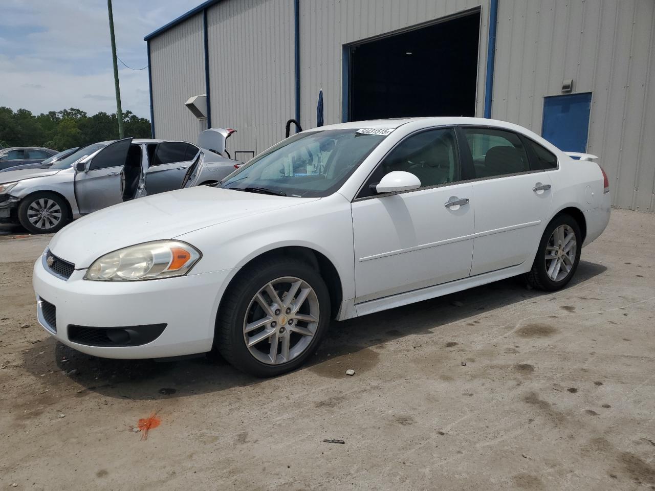 2012 Chevrolet Impala Ltz for Sale in Apopka, FL - Side