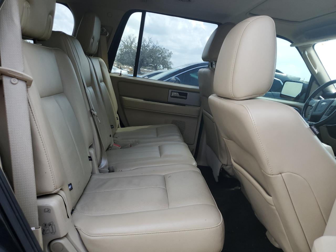 2015 Ford Expedition Limited VIN: 1FMJU1KT4FEF26127 Lot: 52199575