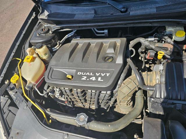 Sedans CHRYSLER 200 2013 Czarny