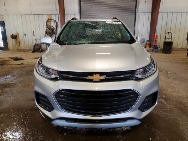  CHEVROLET TRAX 2018 Srebrny