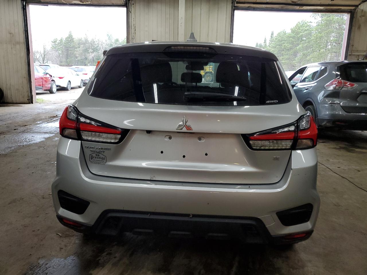 2020 Mitsubishi Outlander - Image 6