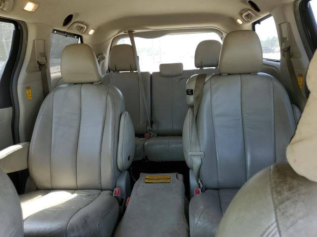 2014 TOYOTA SIENNA XLE