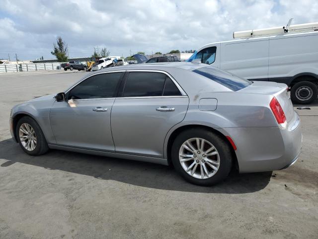 Sedans CHRYSLER 300 2016 Srebrny