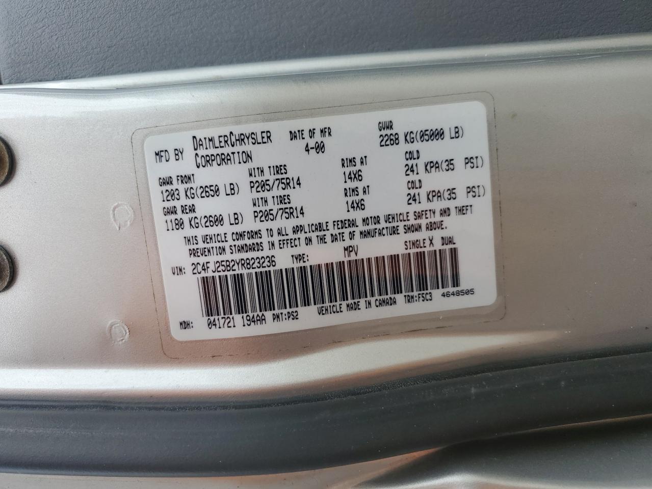 2000 Chrysler Voyager VIN: 2C4FJ25B2YR823236 Lot: 54248325