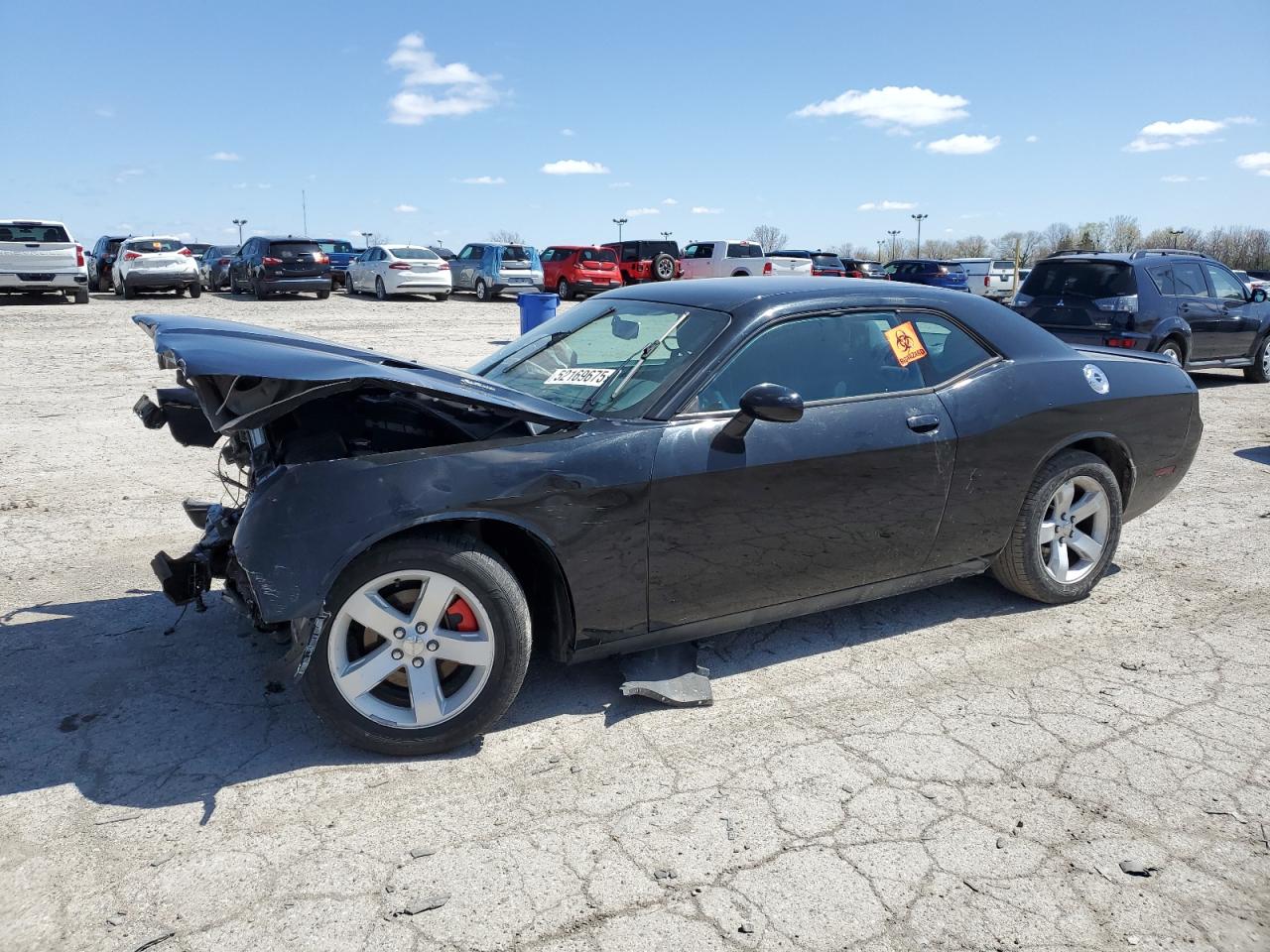 2014 Dodge Challenger R/T zu verkaufen in Indianapolis, IN - Front End