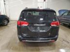 2017 Chrysler Pacifica Touring L na sprzedaż w Franklin, WI - Front End