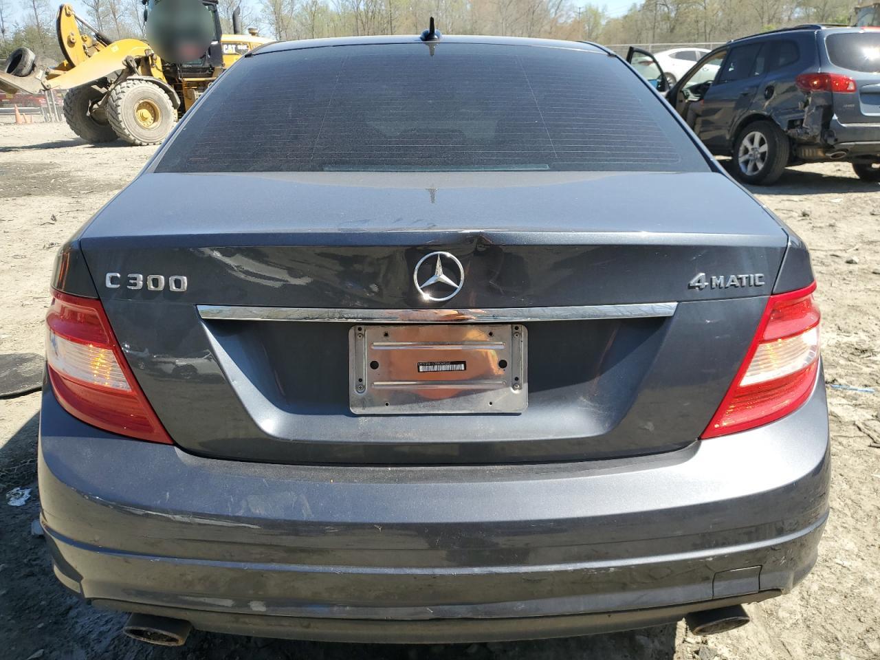 WDDGF81X39R069240 2009 Mercedes-Benz C 300 4Matic