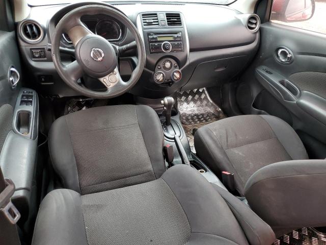 Sedans NISSAN VERSA 2013 Czerwony