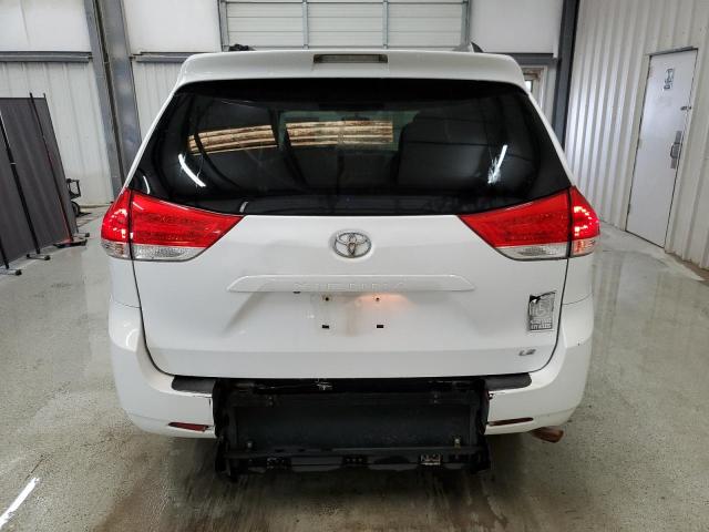 2011 TOYOTA SIENNA LE  