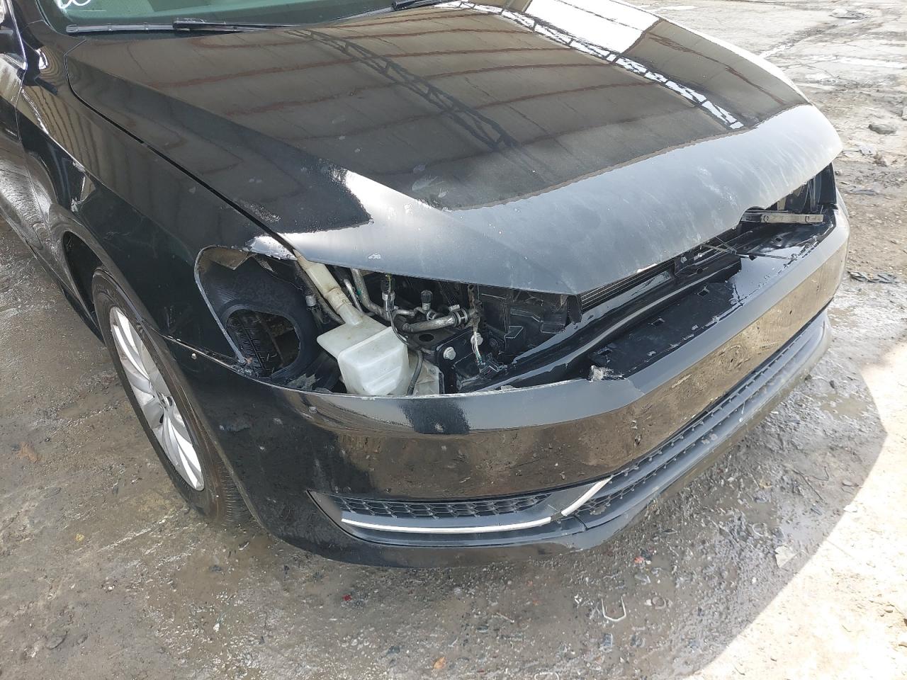 WVWBR7A39FC000702 - 2015 Volkswagen Passat - #undefined