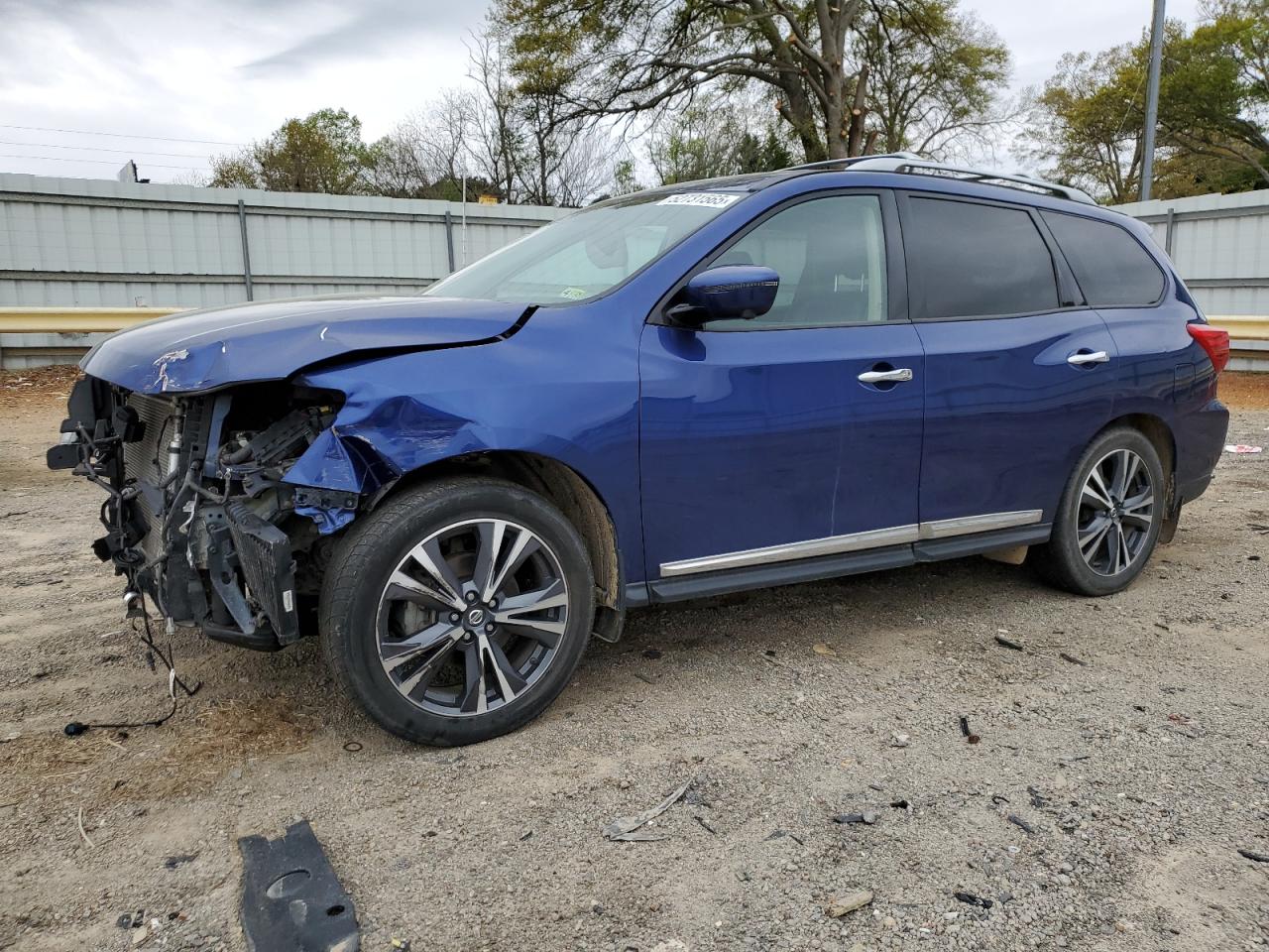 2020 Nissan Pathfinder Platinum