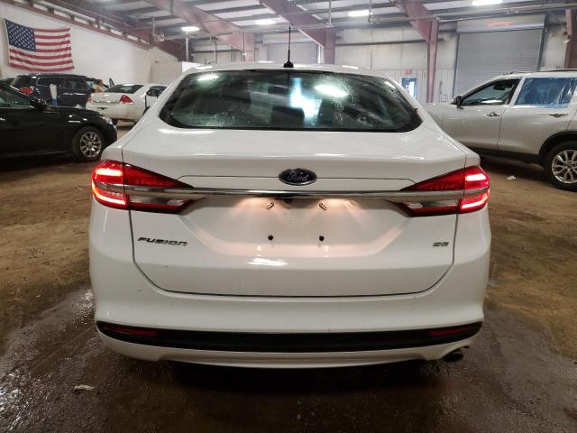  FORD FUSION 2017 Biały