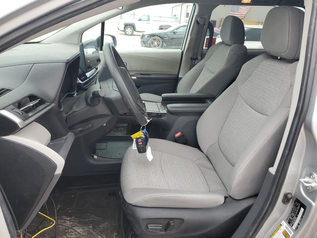 2024 Toyota Sienna Le VIN: 5TDKSKFC6RS132223 Lot: 53492335