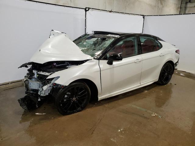  TOYOTA CAMRY 2023 Biały