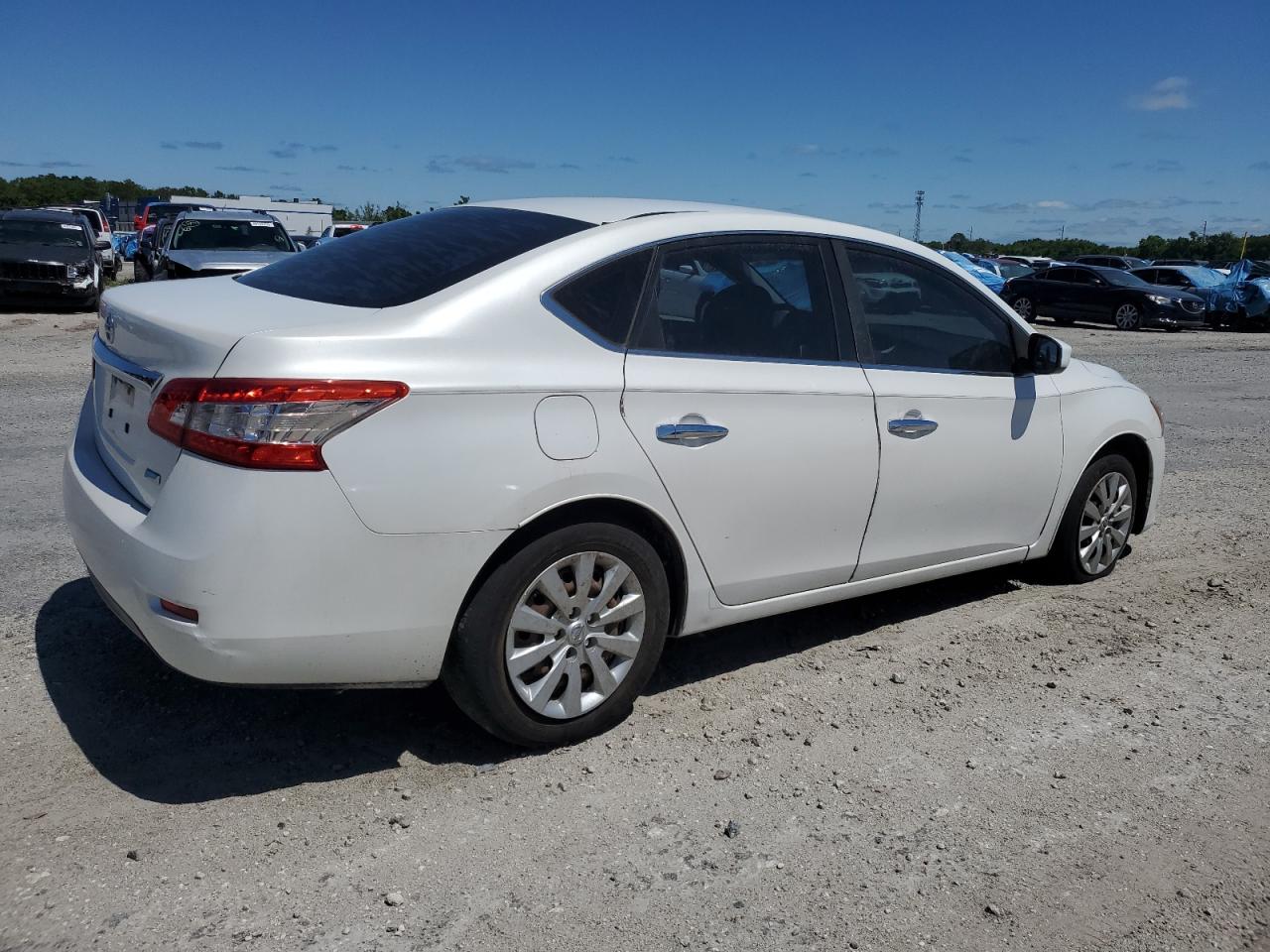 2013 Nissan Sentra - Image 3