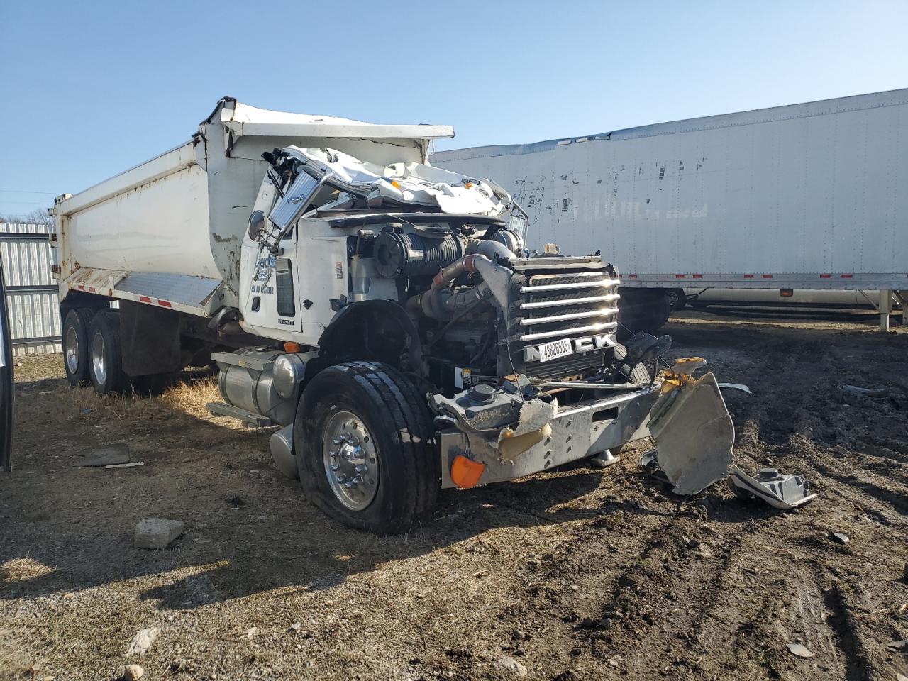 2006 Mack Granite Dump Truck for Sale in Elgin, IL - All Over