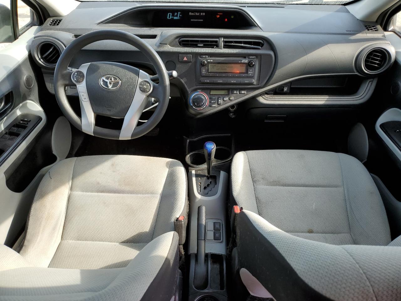 2014 Toyota Prius C VIN: JTDKDTB39E1570523 Lot: 54186935