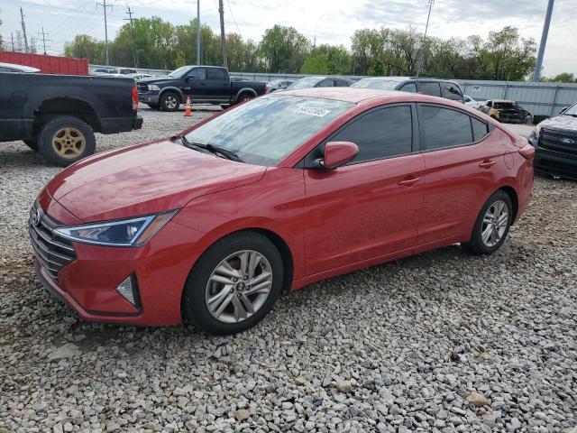  HYUNDAI ELANTRA 2019 Червоний