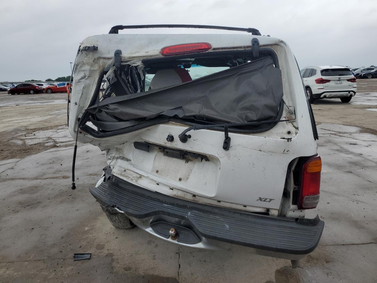 2000 Ford Explorer Xlt VIN: 1FMZU63P0YZB91736 Lot: 55243765