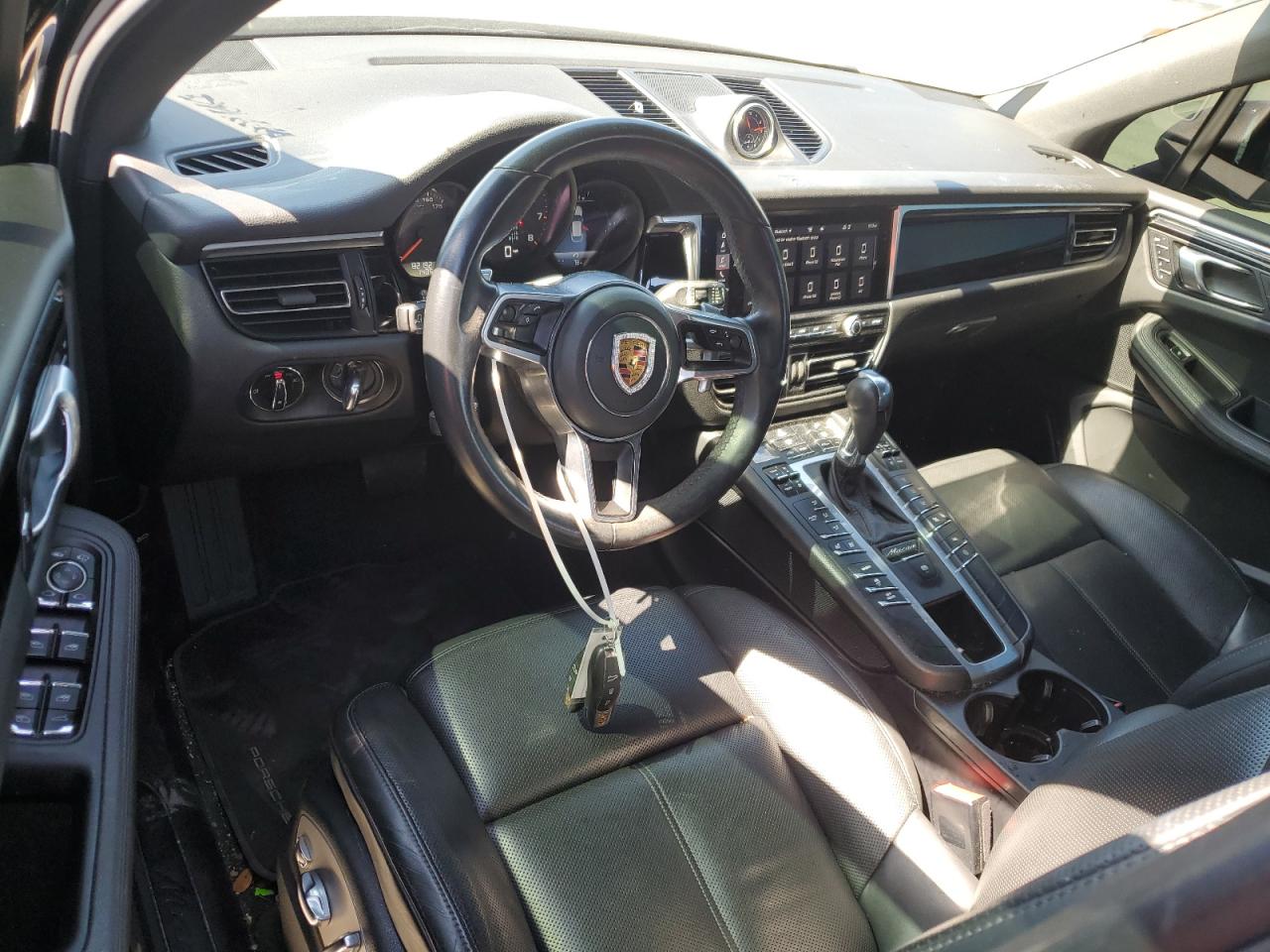 2020 Porsche Macan VIN: WP1AA2A50LLB11995 Lot: 53143295