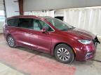 Angola, NY에서 판매 중인 2021 Chrysler Pacifica Hybrid Touring L - Front End
