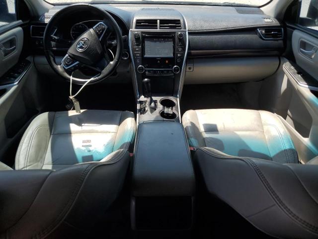  TOYOTA CAMRY 2017 Srebrny