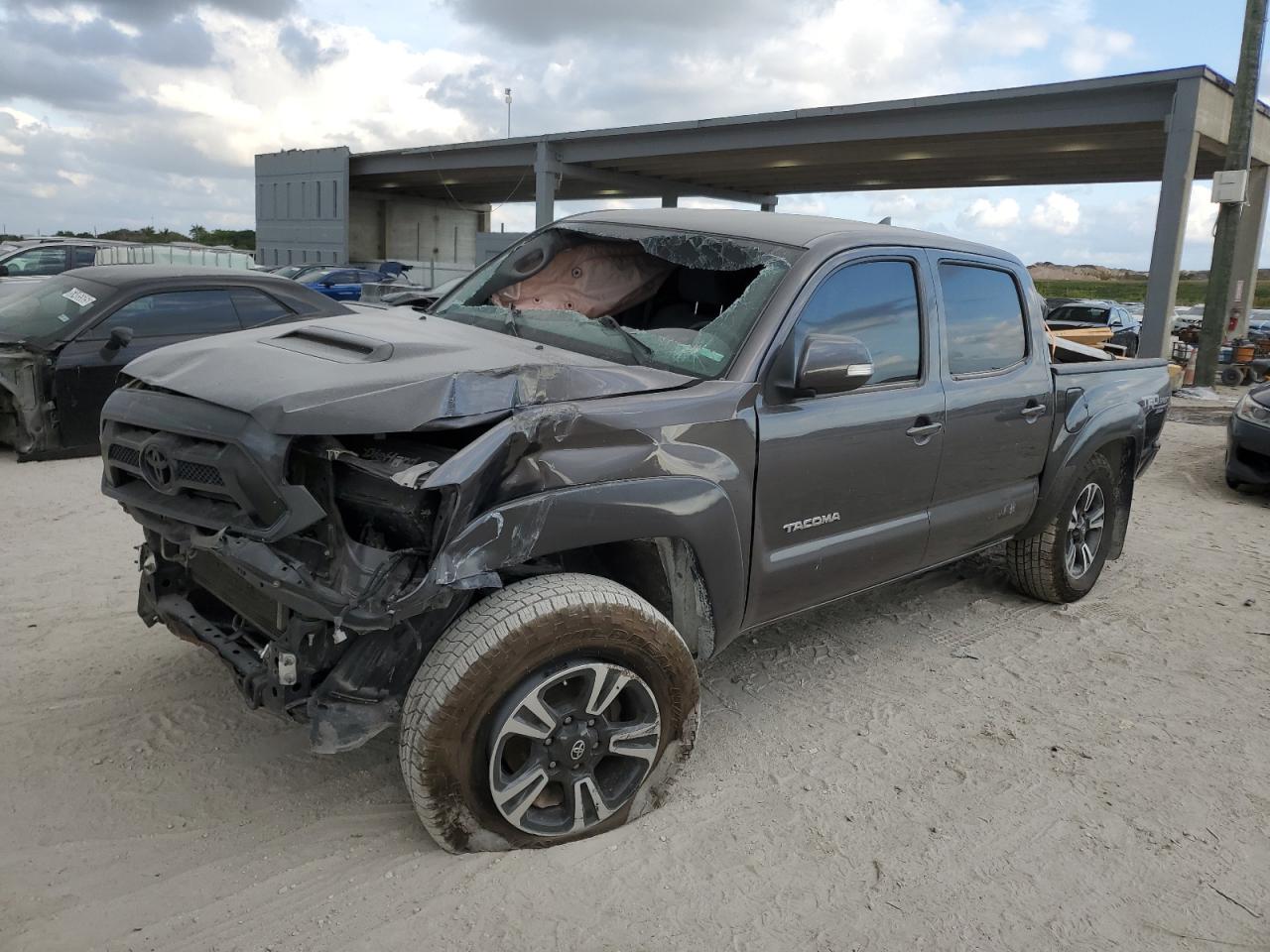 2015 Toyota Tacoma Double Cab Prerunner продається в West Palm Beach, FL - All Over