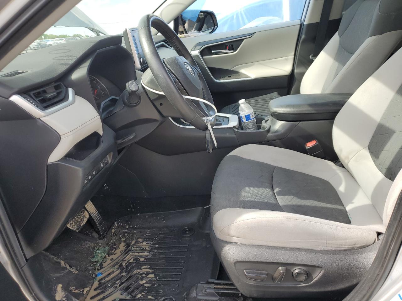2019 Toyota RAV 4 - Image 7