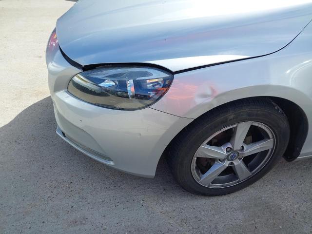 2013 VOLVO V40 SE D2