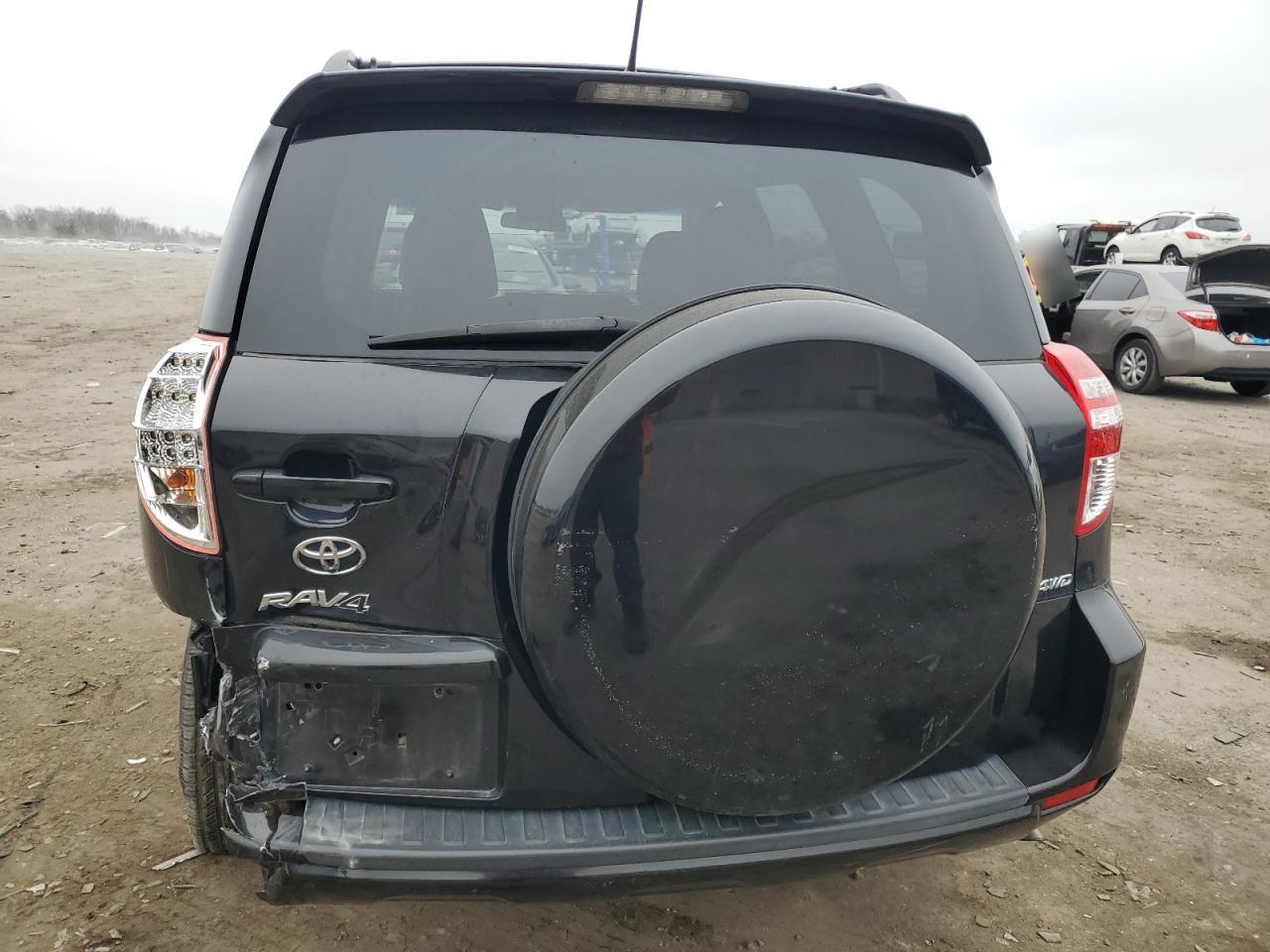 2012 Toyota RAV 4 - Image 6