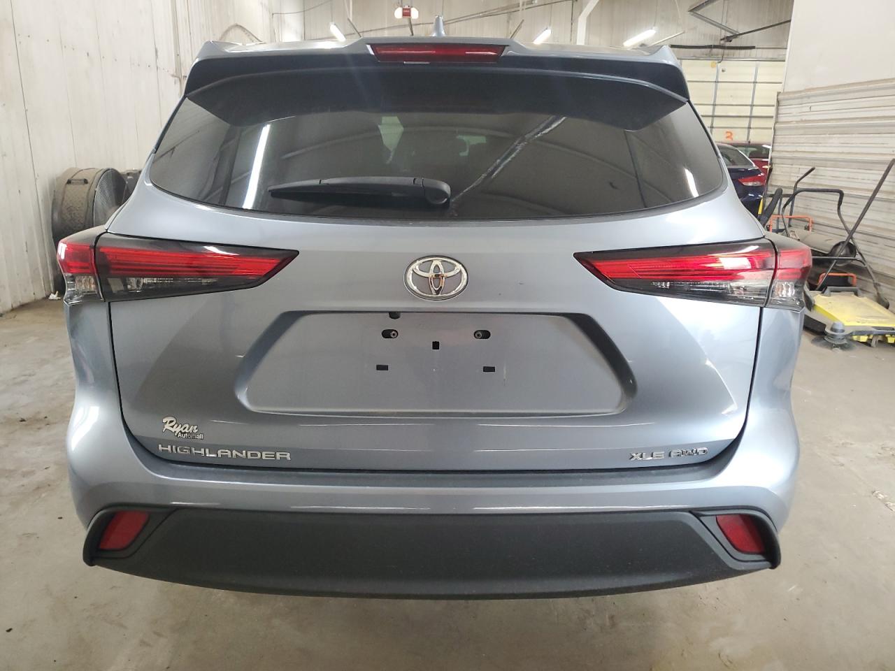 2021 Toyota Highlander Xle VIN: 5TDGZRBH9MS099268 Lot: 52402995