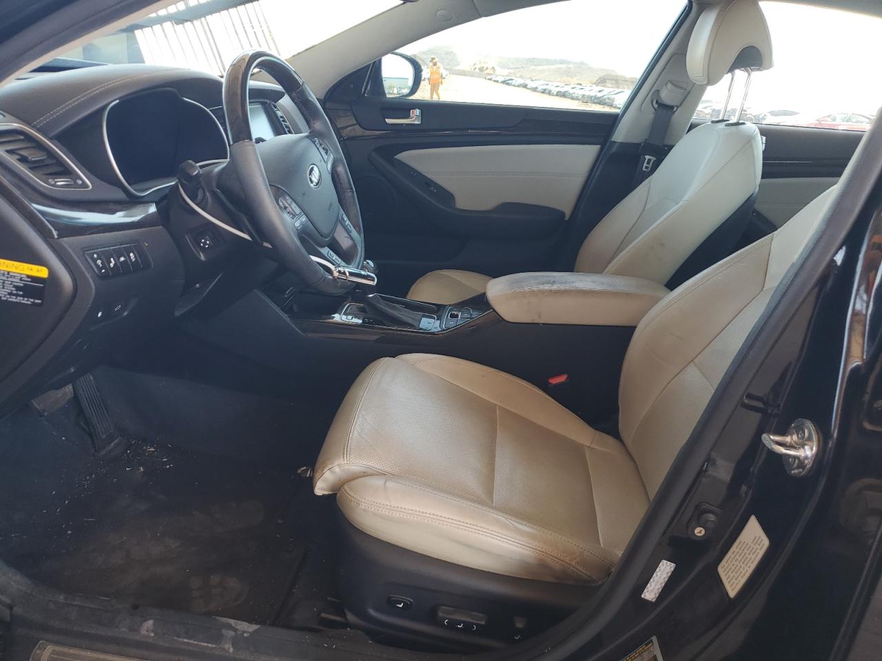 2014 Kia Cadenza Premium VIN: KNALN4D73E5133226 Lot: 53585025