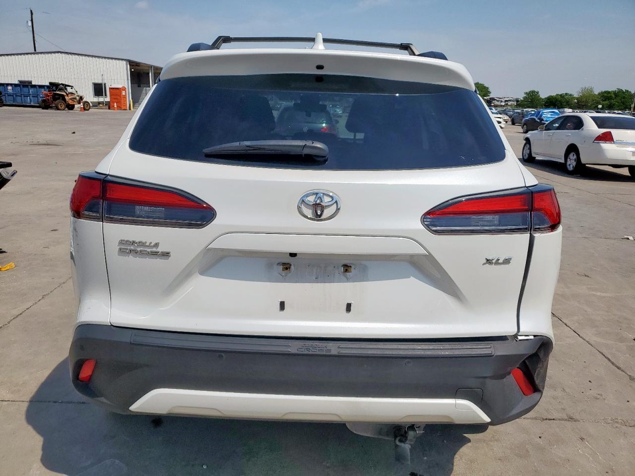 2022 Toyota Corolla Cross Xle VIN: 7MUDAAAG2NV013780 Lot: 53491285