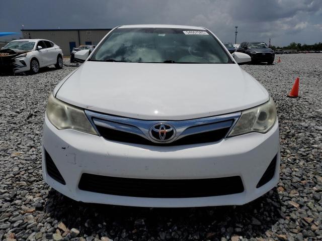  TOYOTA CAMRY 2014 Белый