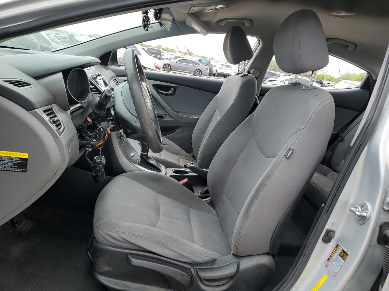 5NPDH4AE6GH733081 2016 Hyundai Elantra Se