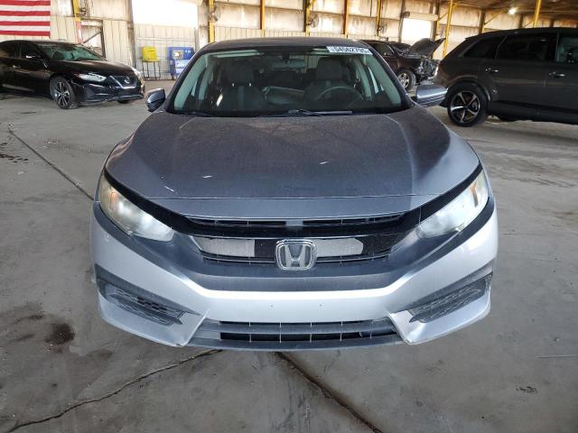 Sedans HONDA CIVIC 2017 Srebrny