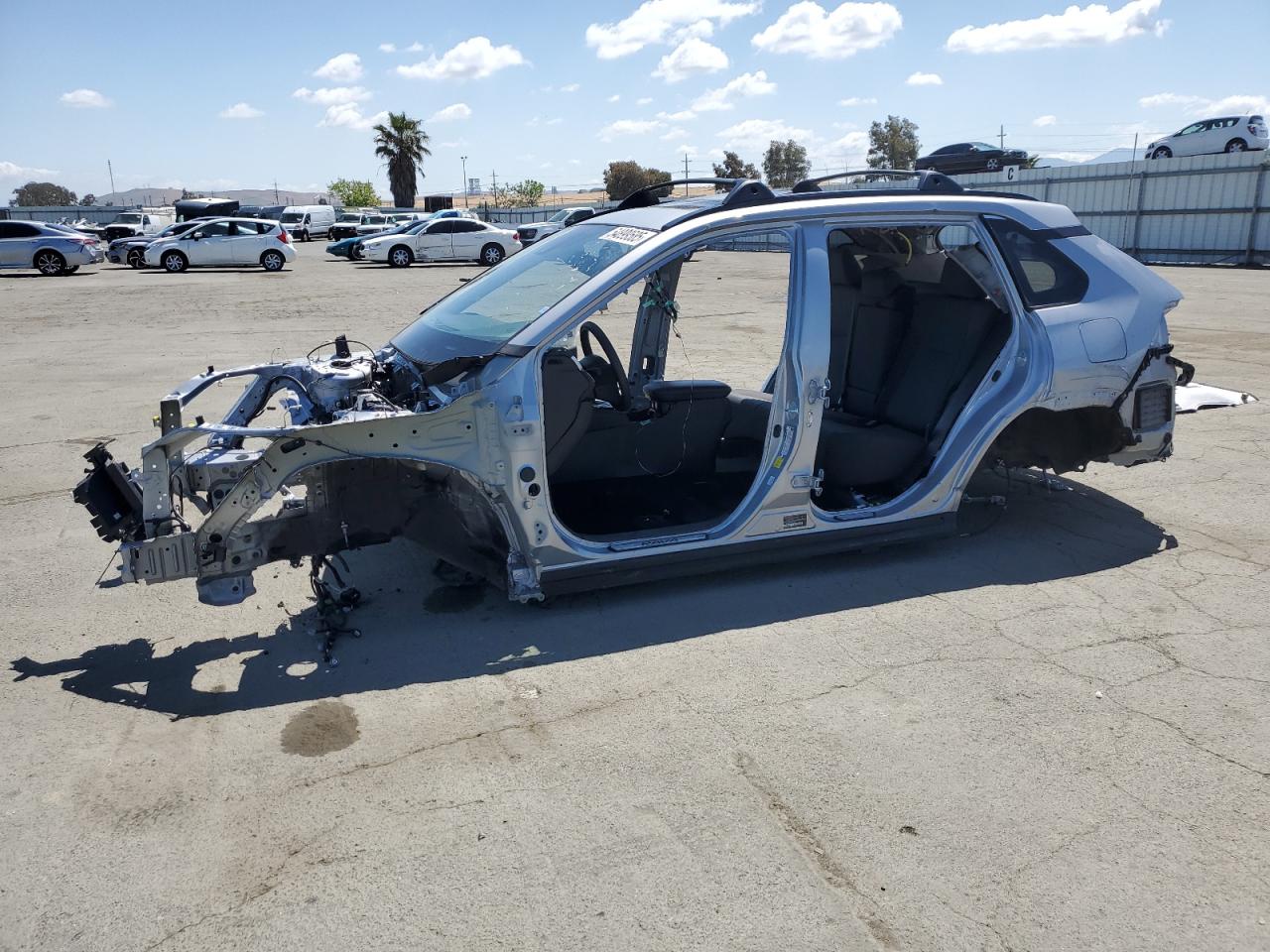 2024 Toyota Rav4 Xle   за продажба в Martinez, CA - Vandalism